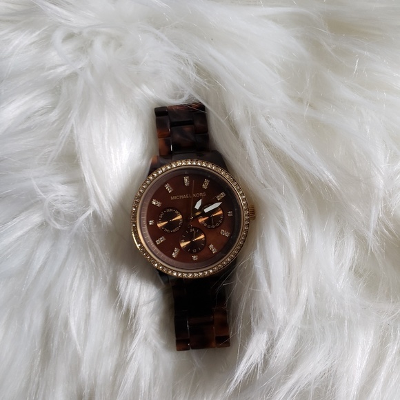 Michael Kors tortoise bracelet watch - Picture 7 of 8